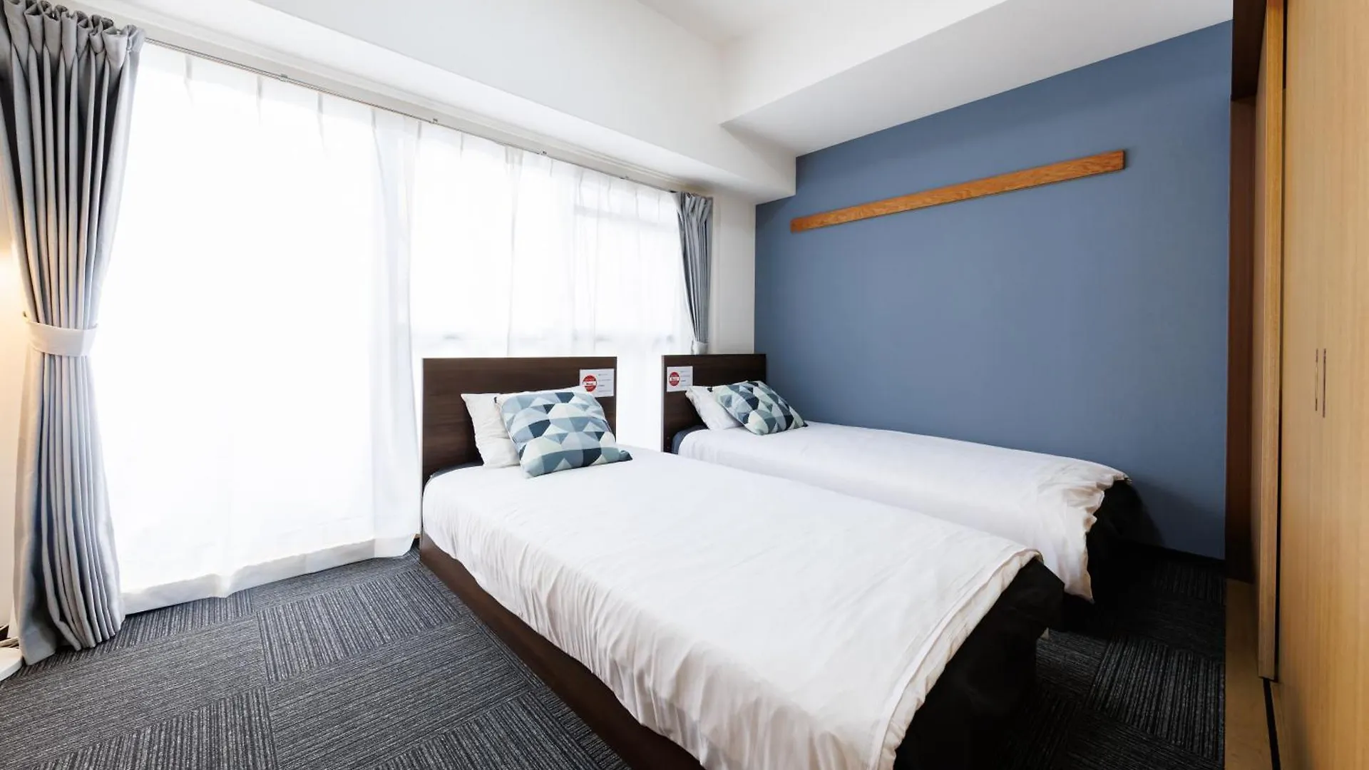 אוסקה Grande Famille Shimanouchi Dotonbori Condo 0*,