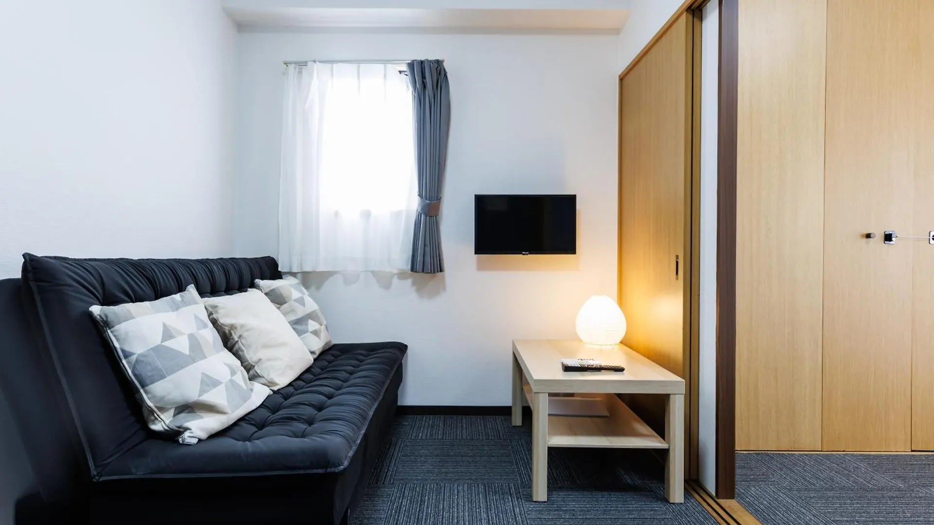 Apartment Grande Famille Shimanouchi Dotonbori Condo Osaka