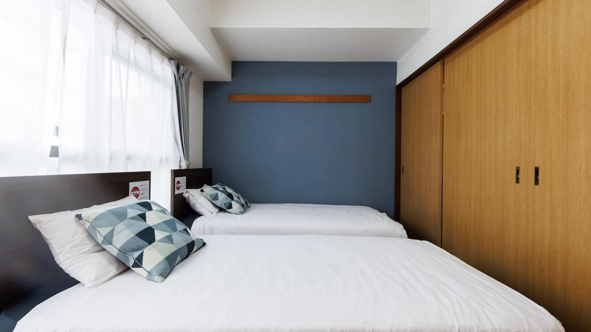 Apartment Grande Famille Shimanouchi Dotonbori Condo Osaka