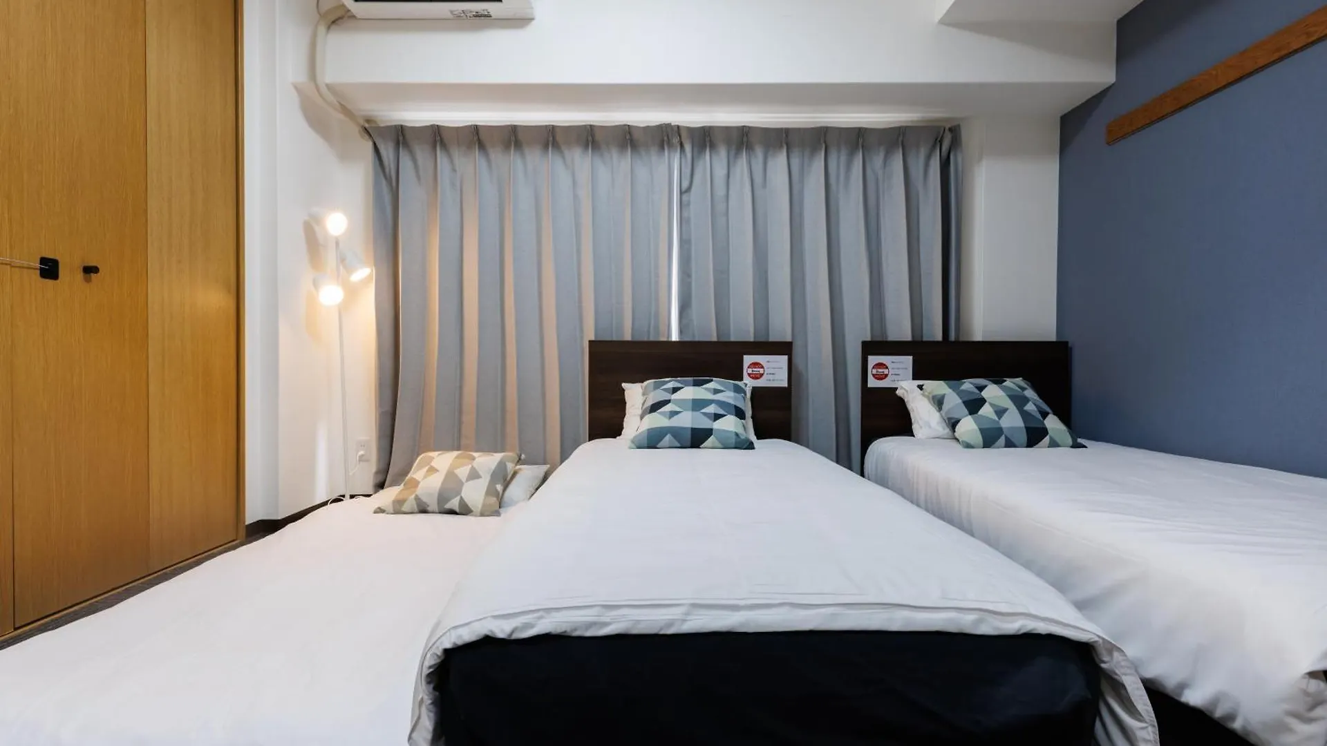 アパート Grande Famille Shimanouchi Dotonbori Condo 大阪市 日本